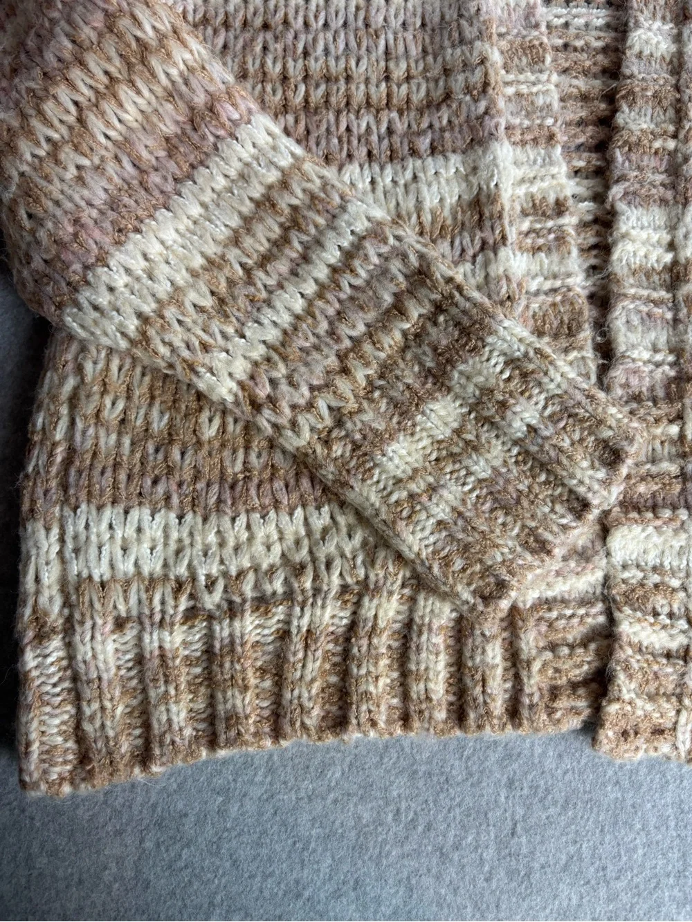 American Eagle Beige Chunky Knit Wool Blend Cardigan Sweater Medium Grandmacore
